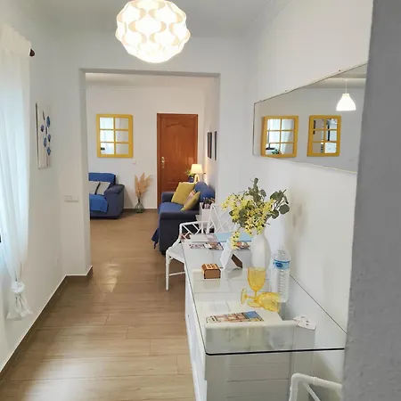 Céntrico Con Terraza, Parking Y Wifi *